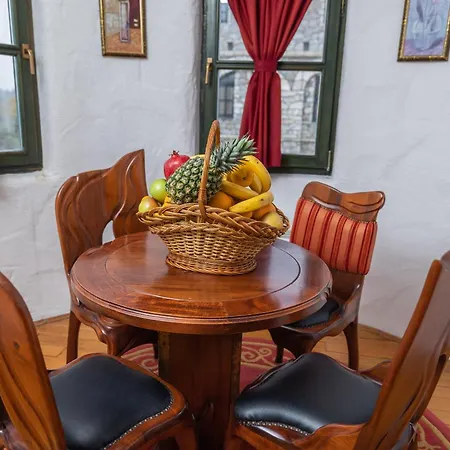 Etno Selo Stanisici Pirg 5* Dvorovi