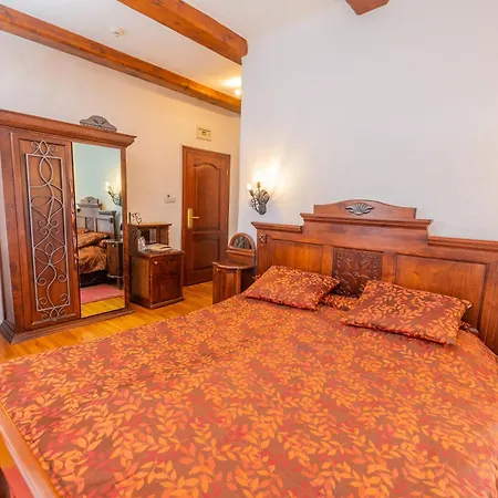 Etno Selo Stanisici Pirg 5*